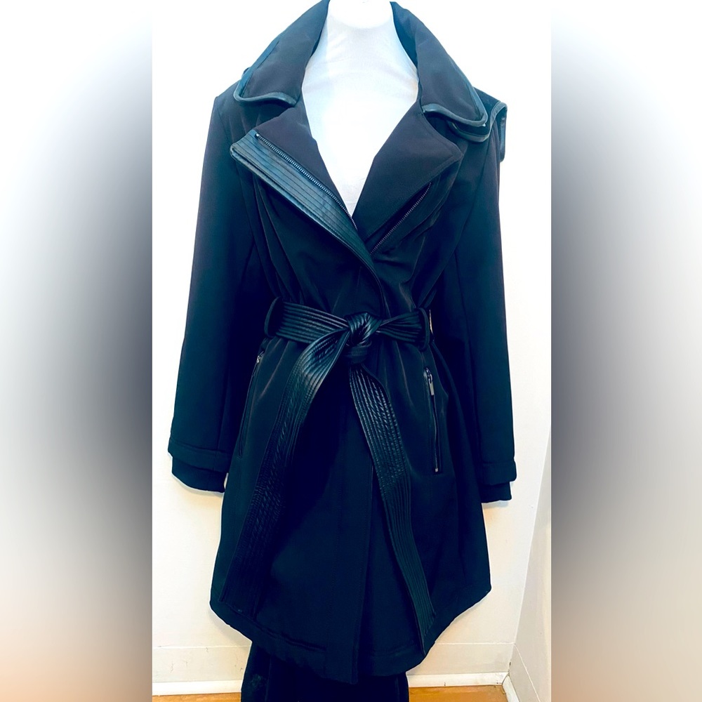 NWOT Bagatelle Sport Asymmetrical Black Hooded Mix Media Trench Coat. Size L.